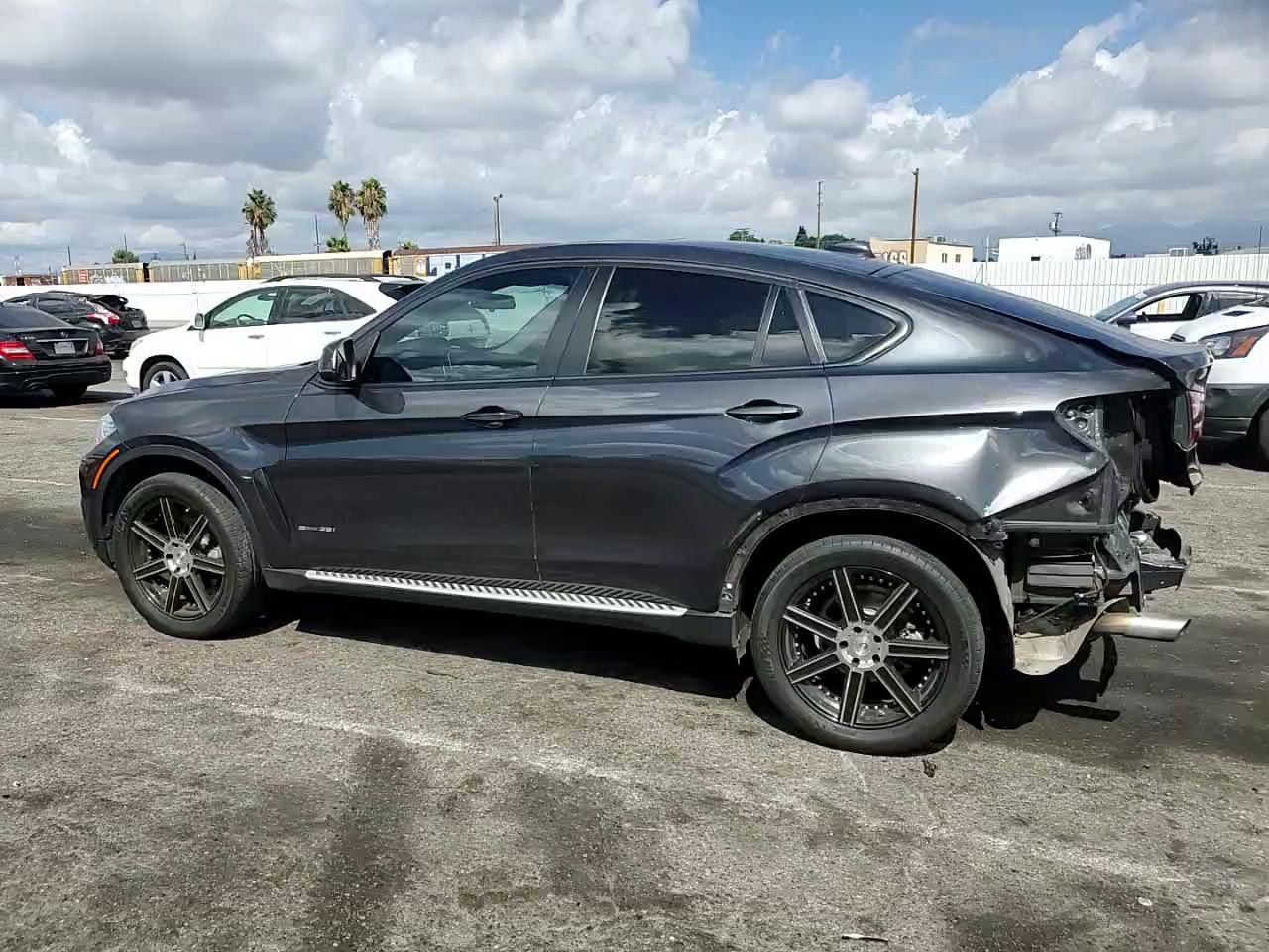 Фото: 5UXKU0C58G0F92831