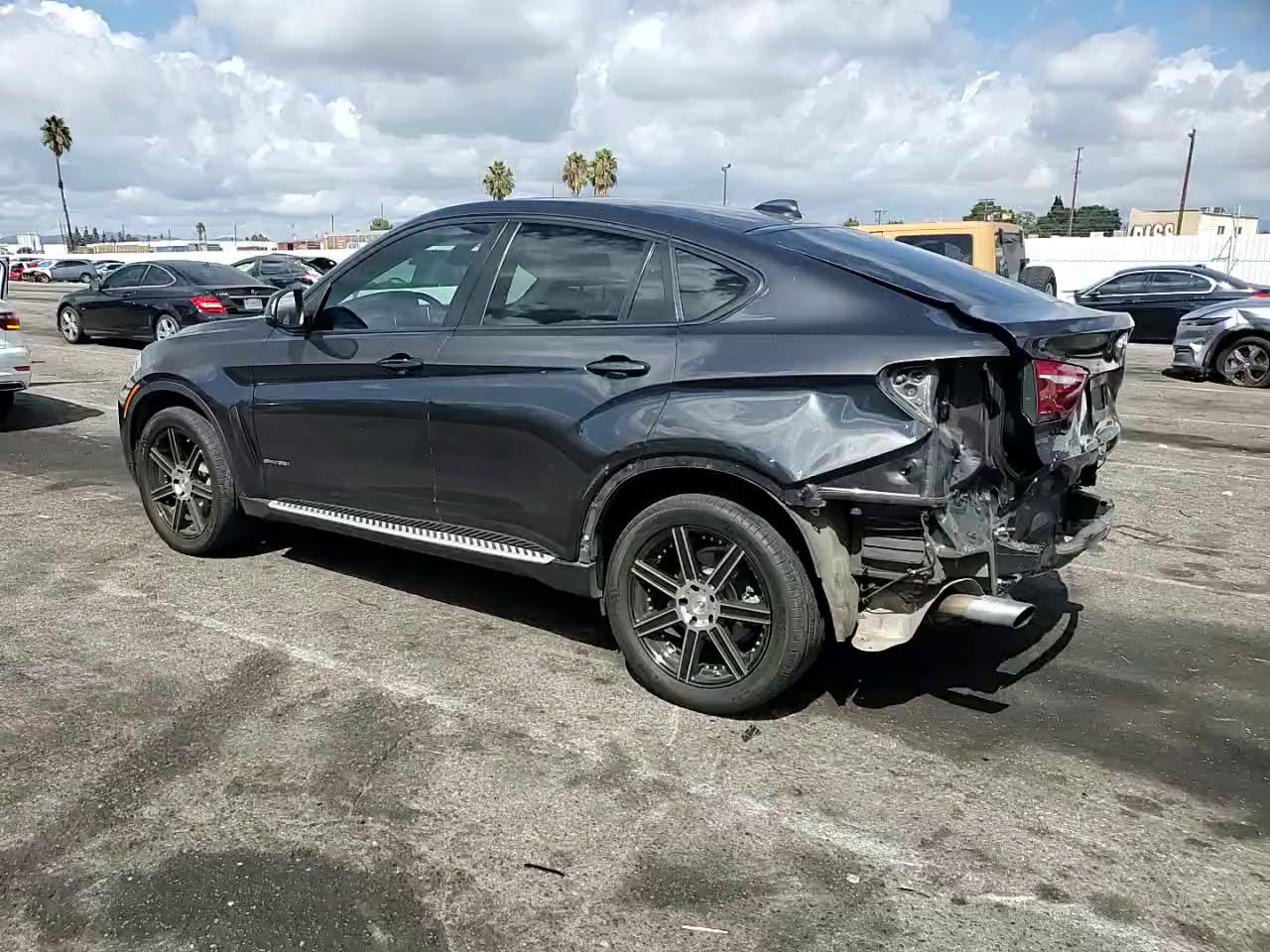 Фото: 5UXKU0C58G0F92831