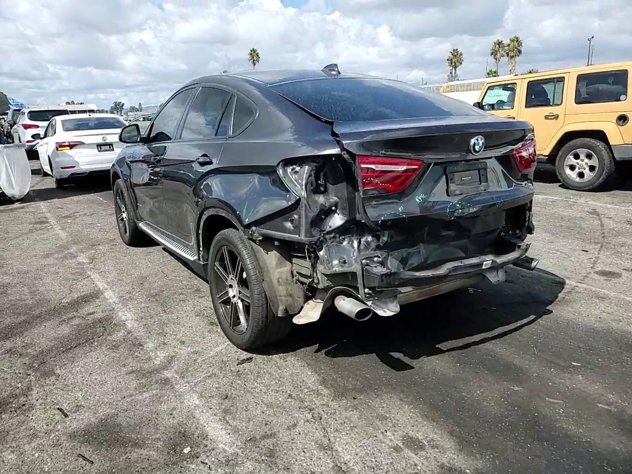 Фото: 5UXKU0C58G0F92831