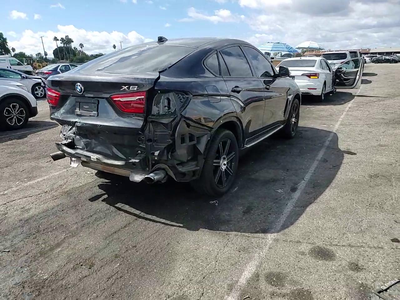 Фото: 5UXKU0C58G0F92831