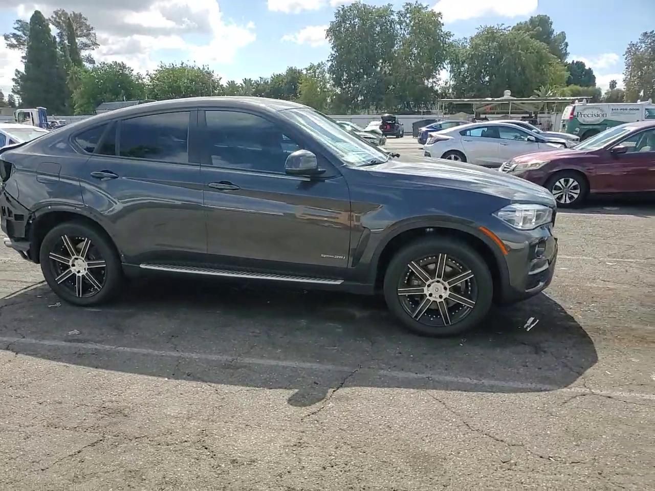 Фото: 5UXKU0C58G0F92831