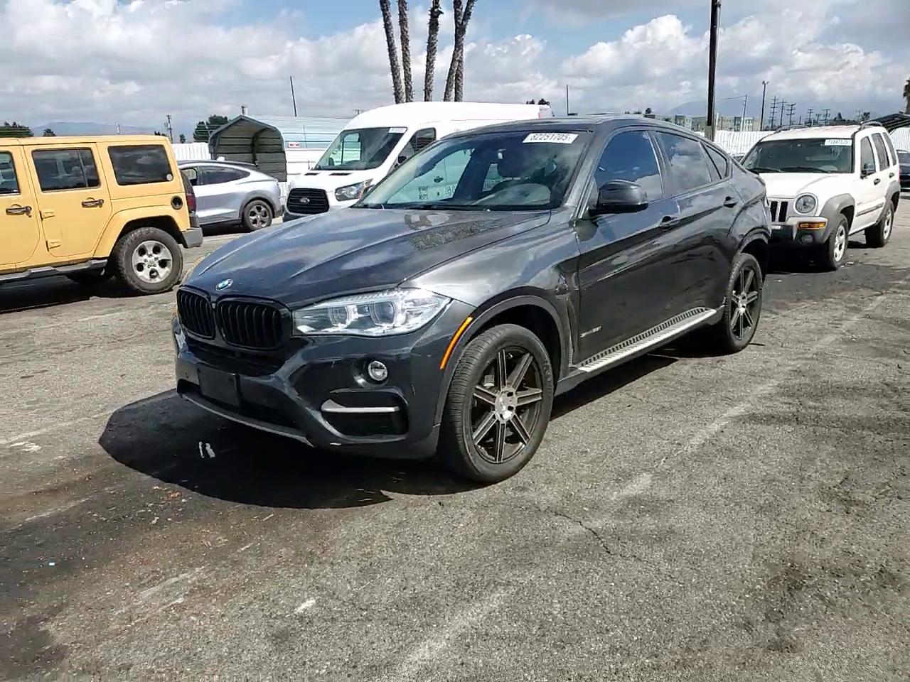 Фото: 5UXKU0C58G0F92831