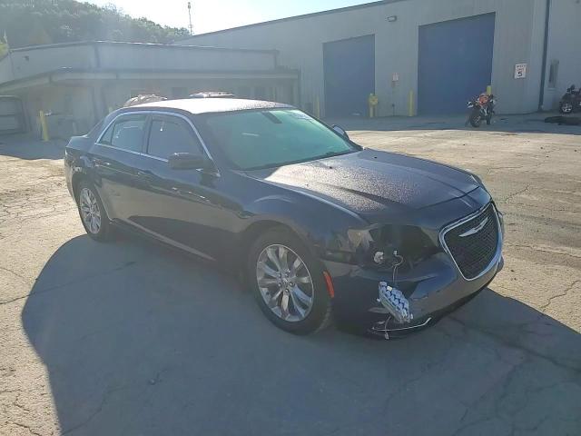 2015 Chrysler 300 Limited VIN: 2C3CCARG4FH736538 Lot: 84786135