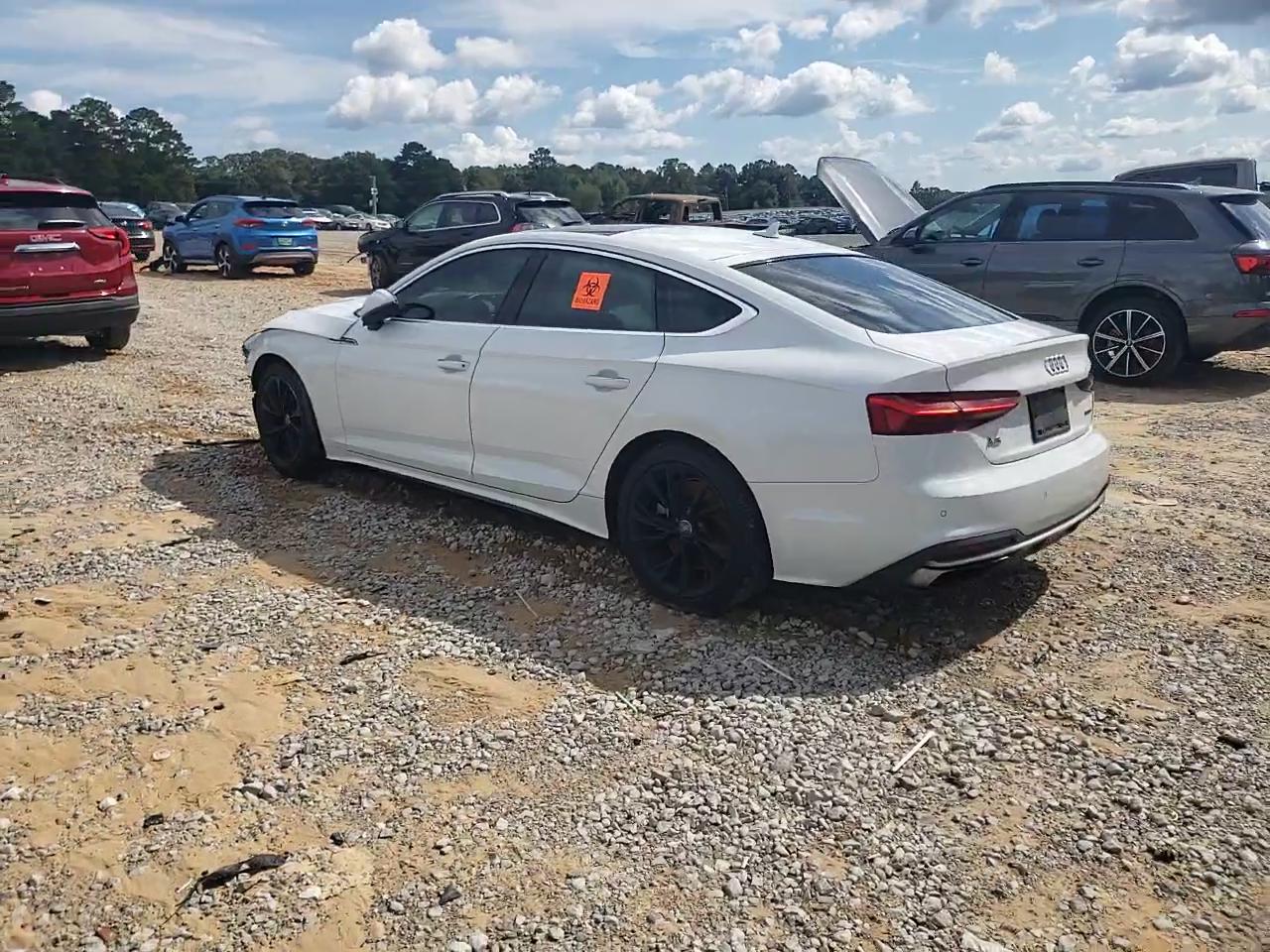 Фото: WAUCNCF59LA002229