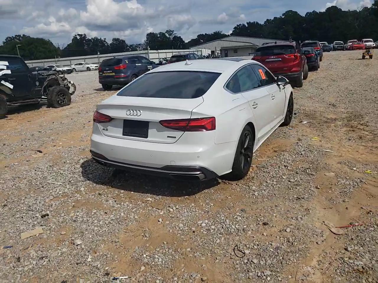 Фото: WAUCNCF59LA002229