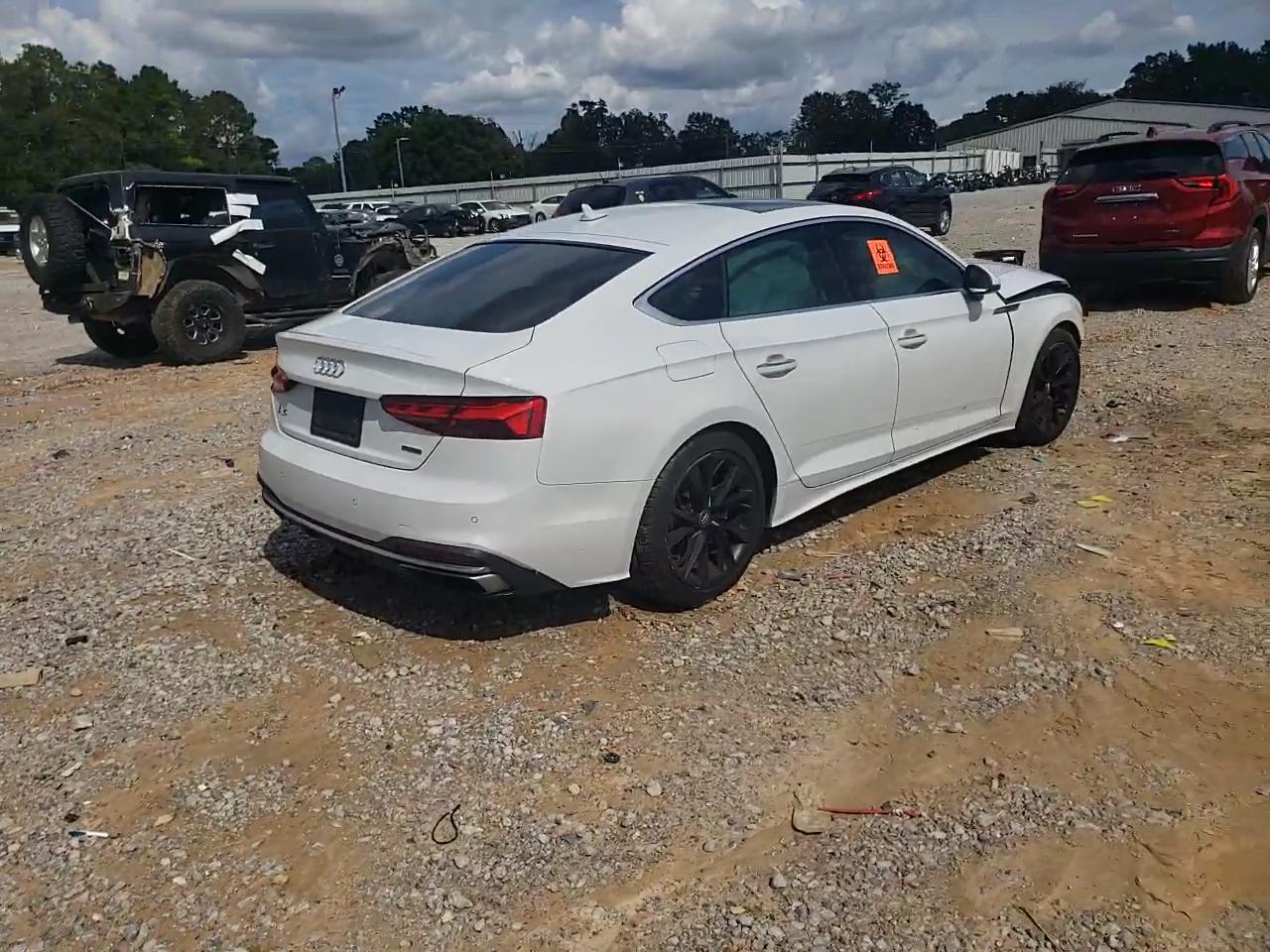 Фото: WAUCNCF59LA002229