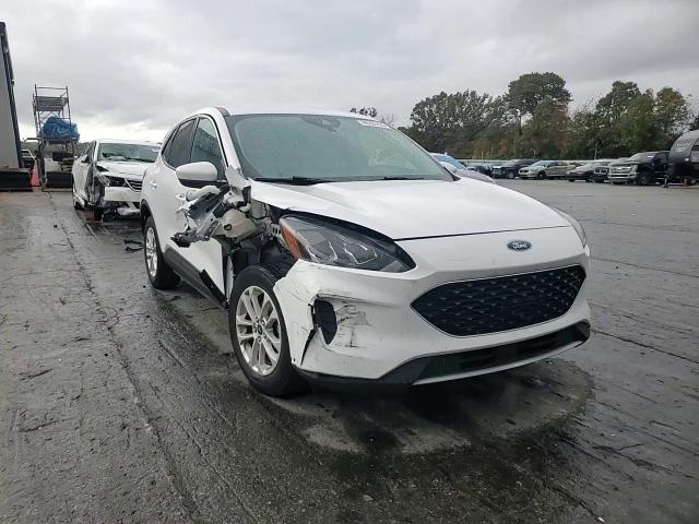 2020 Ford Escape Se VIN: 1FMCU9G69LUB82080 Lot: 90209425