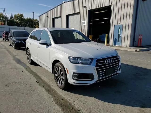 2017 Audi Q7 Prestige VIN: WA1VAAF76HD017588 Lot: 87223165