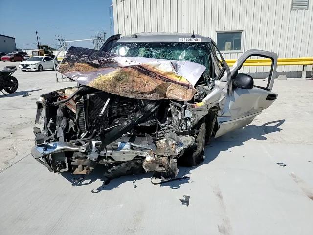 2005 GMC New Sierra C1500 VIN: 2GTEC13T751220174 Lot: 81958745