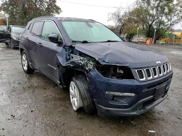 2018 Jeep Compass Latitude VIN: 3C4NJCBB4JT122965 Lot: 90391575