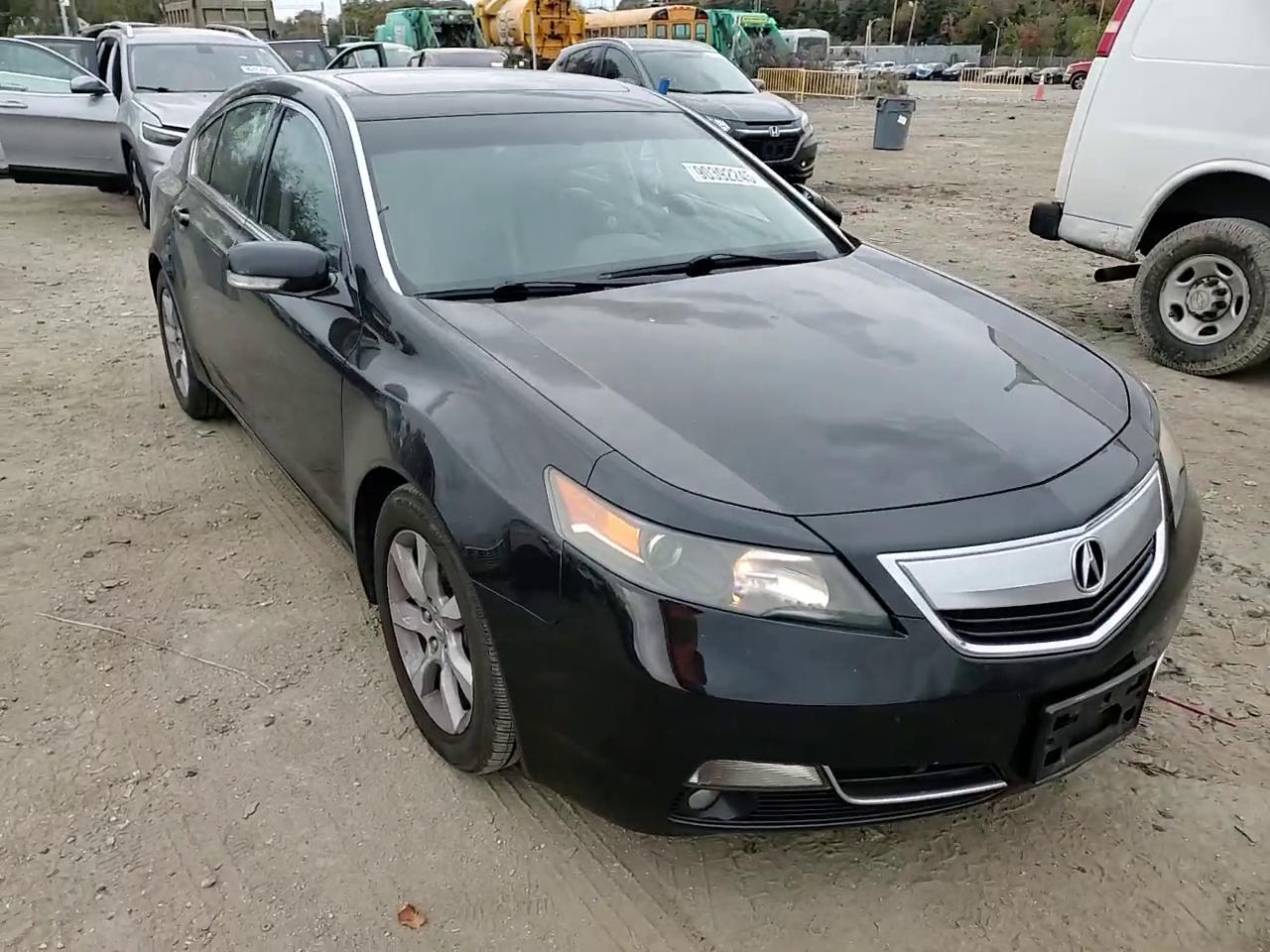 Фото: 19UUA8F54EA005737