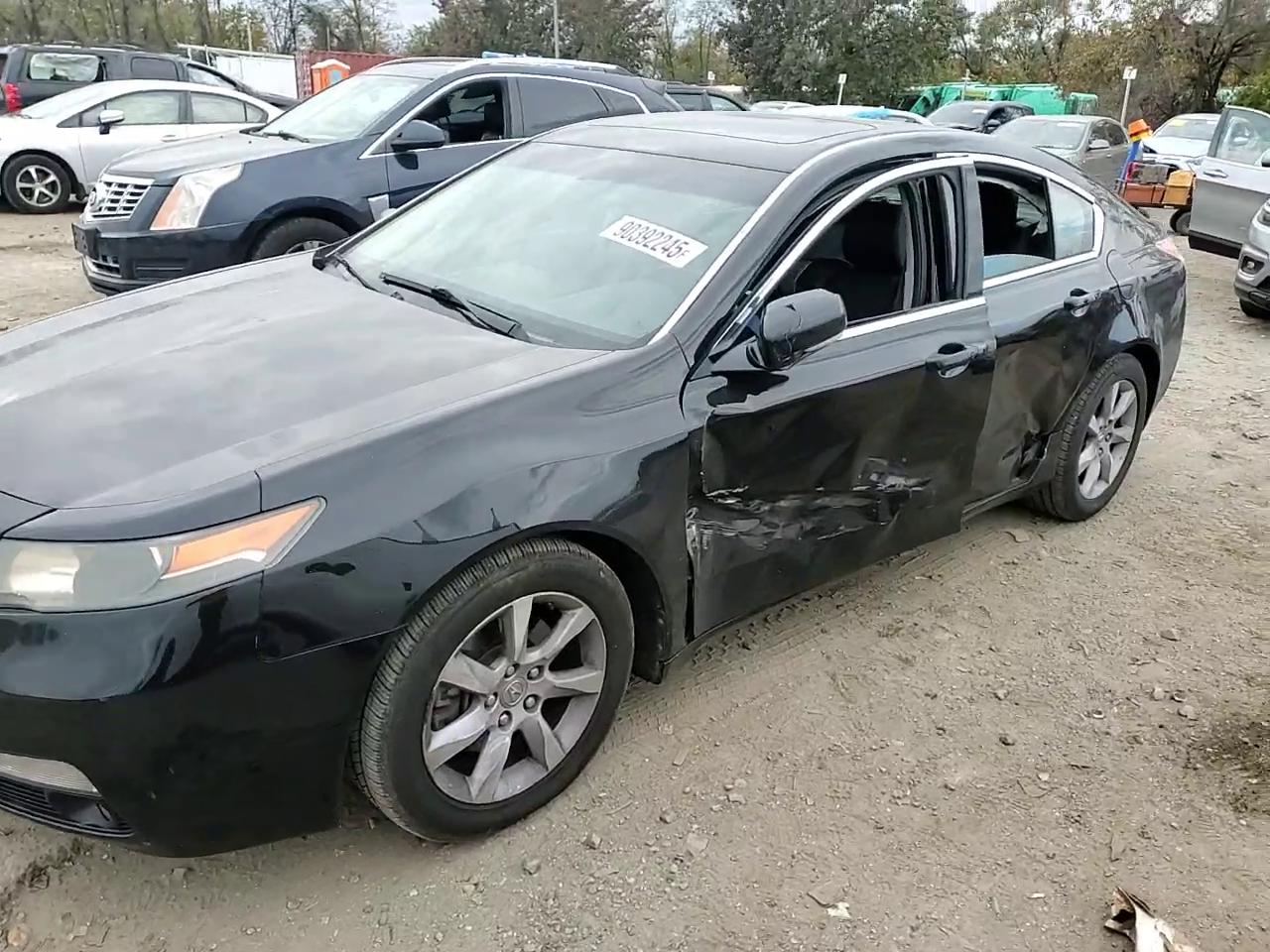 Фото: 19UUA8F54EA005737