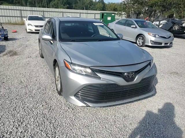 2018 Toyota Camry L VIN: 4T1B11HK7JU513916 Lot: 81930235