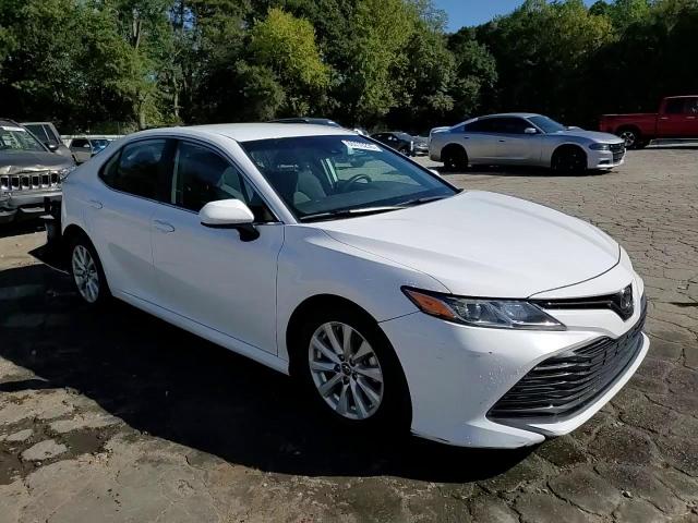 2019 Toyota Camry L VIN: 4T1B11HK2KU760343 Lot: 84418235