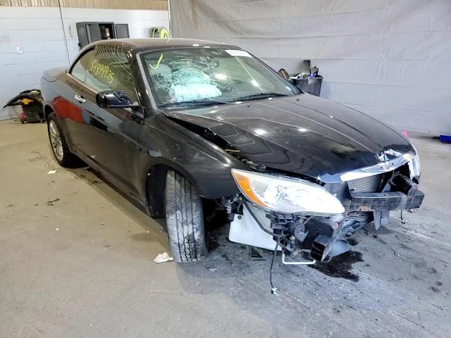 2011 Chrysler 200 Limited VIN: 1C3BC7EG8BN529656 Lot: 84899925