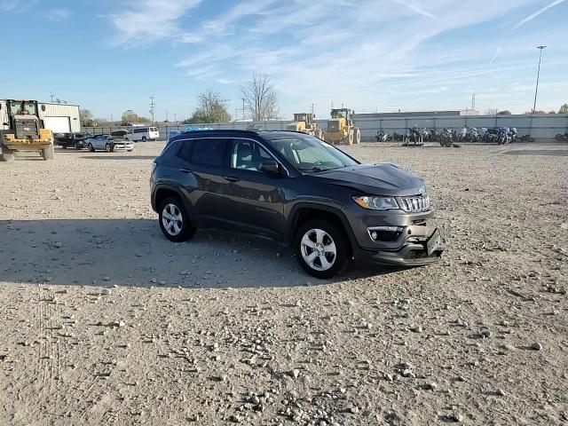 2018 Jeep Compass Latitude VIN: 3C4NJDBB9JT155014 Lot: 87459315