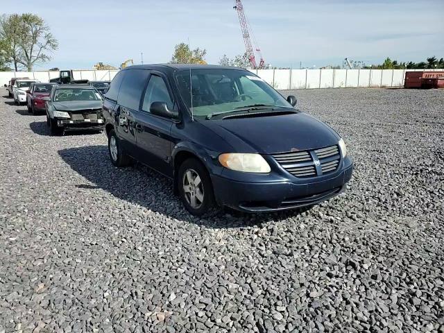 2005 Dodge Caravan Sxt VIN: 1D8GP45RX5B358406 Lot: 82355185