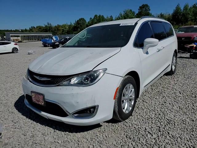 2019 Chrysler Pacifica Touring L VIN: 2C4RC1BG5KR613609 Lot: 85892715