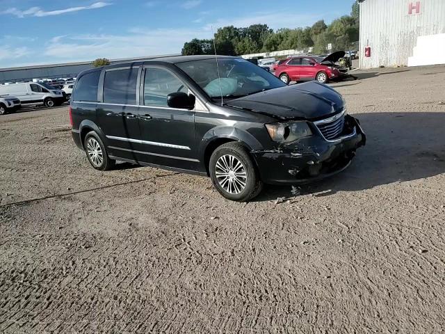 2014 Chrysler Town & Country S VIN: 2C4RC1HGXER132413 Lot: 81983765