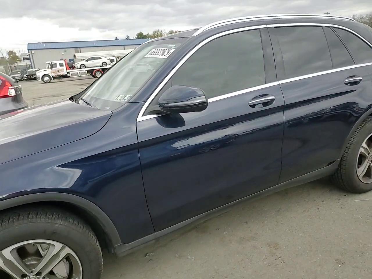 Фото: WDC0G4KB8KV161858