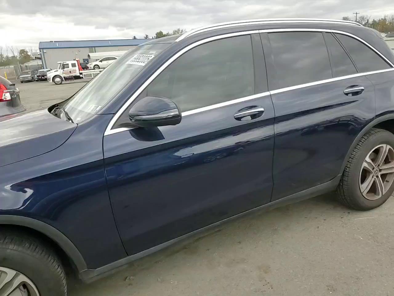 Фото: WDC0G4KB8KV161858