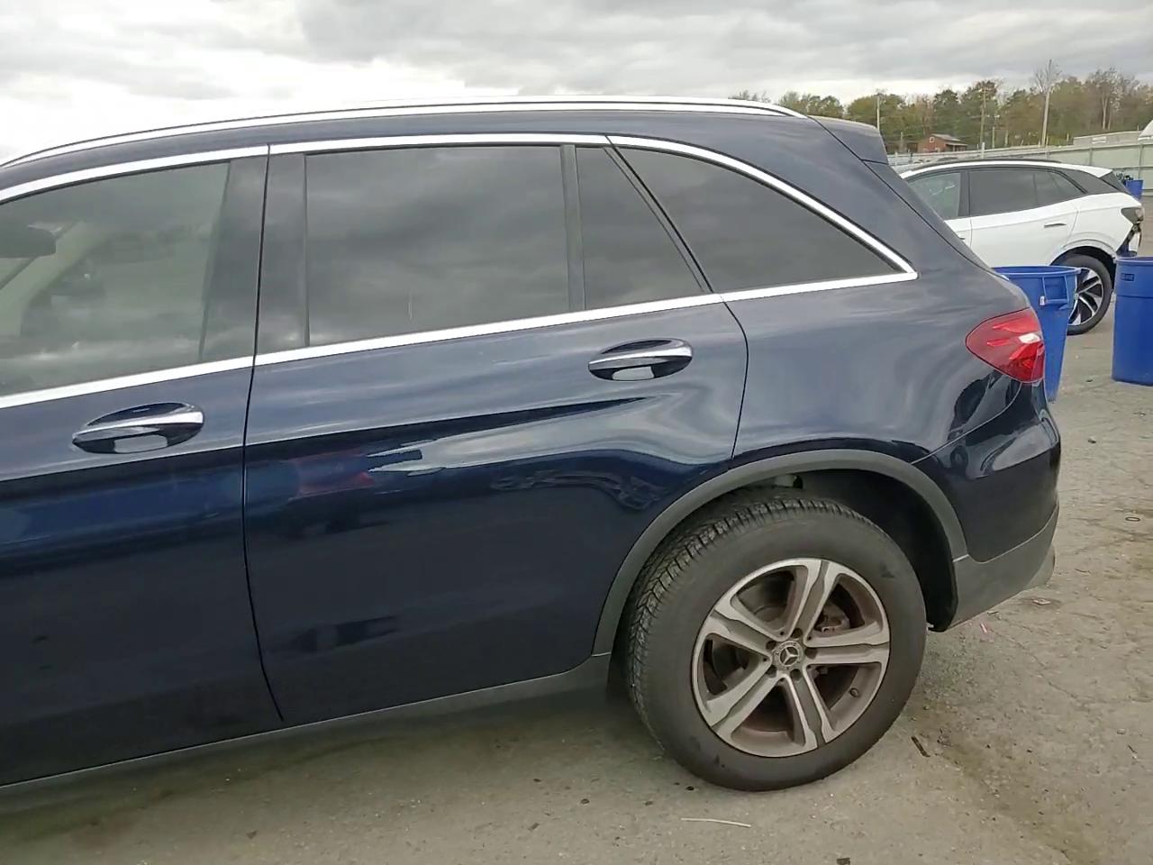 Фото: WDC0G4KB8KV161858