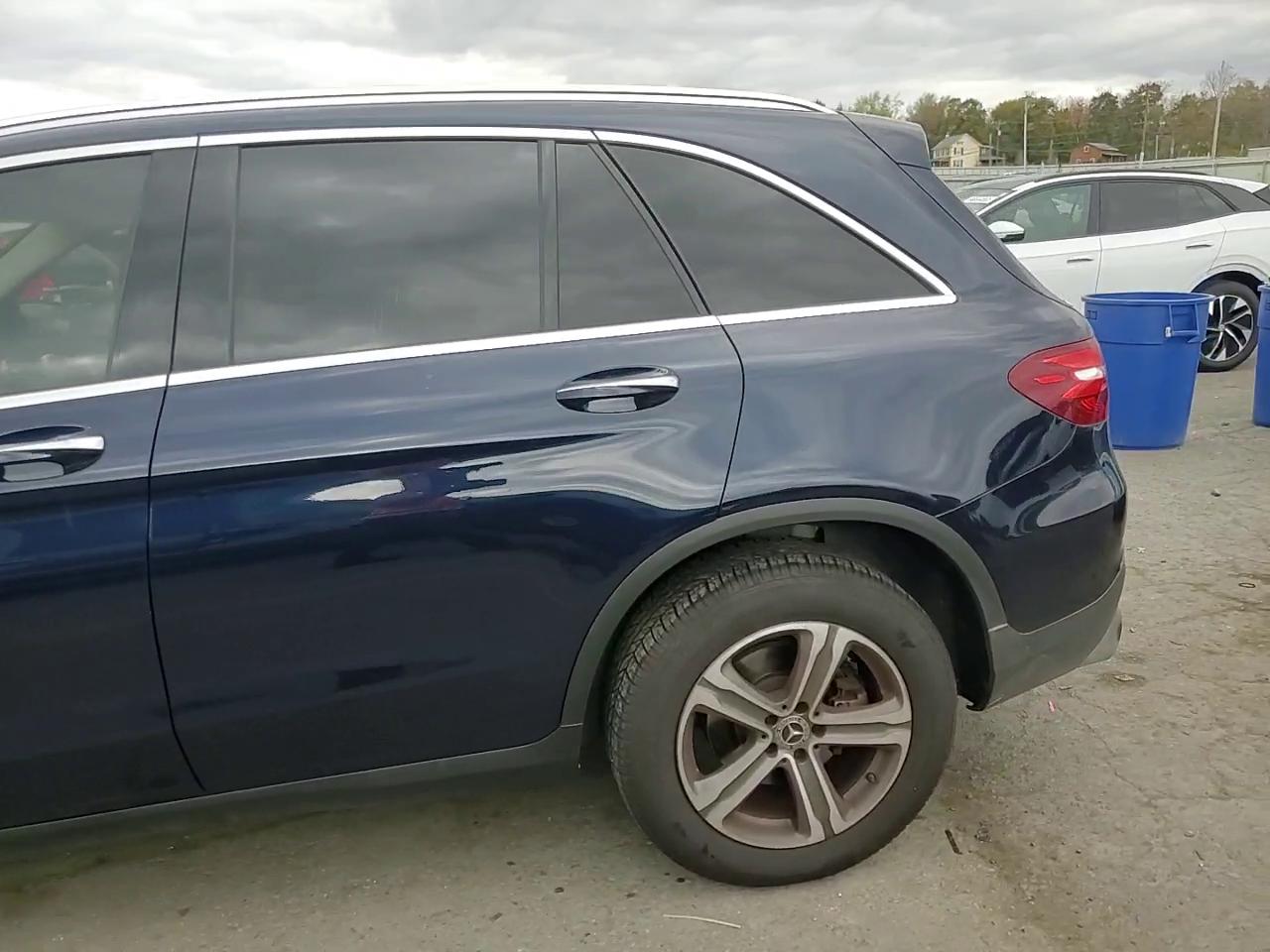 Фото: WDC0G4KB8KV161858