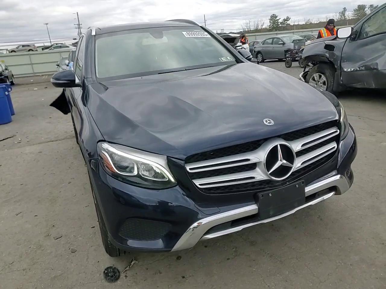 Фото: WDC0G4KB8KV161858