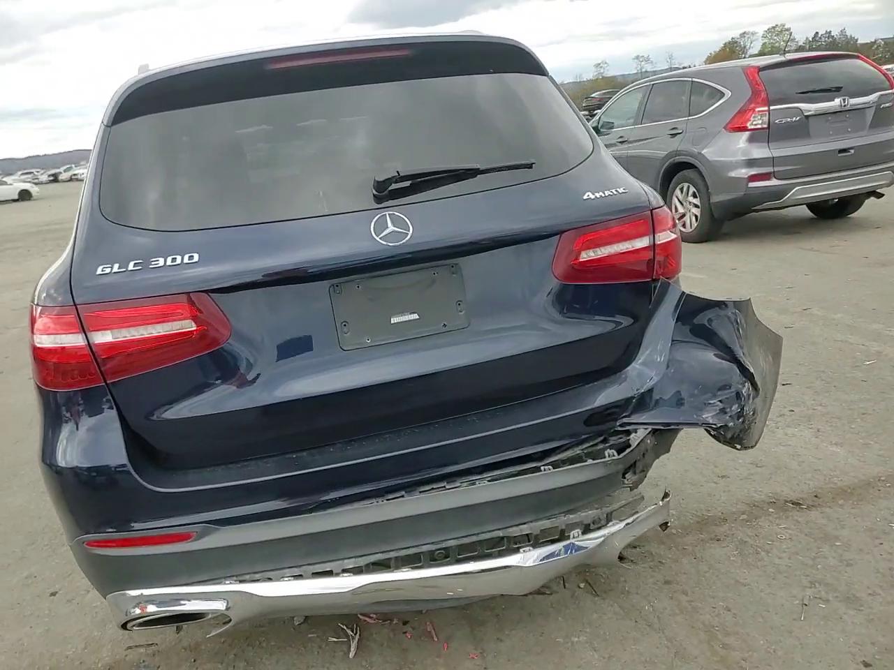 Фото: WDC0G4KB8KV161858