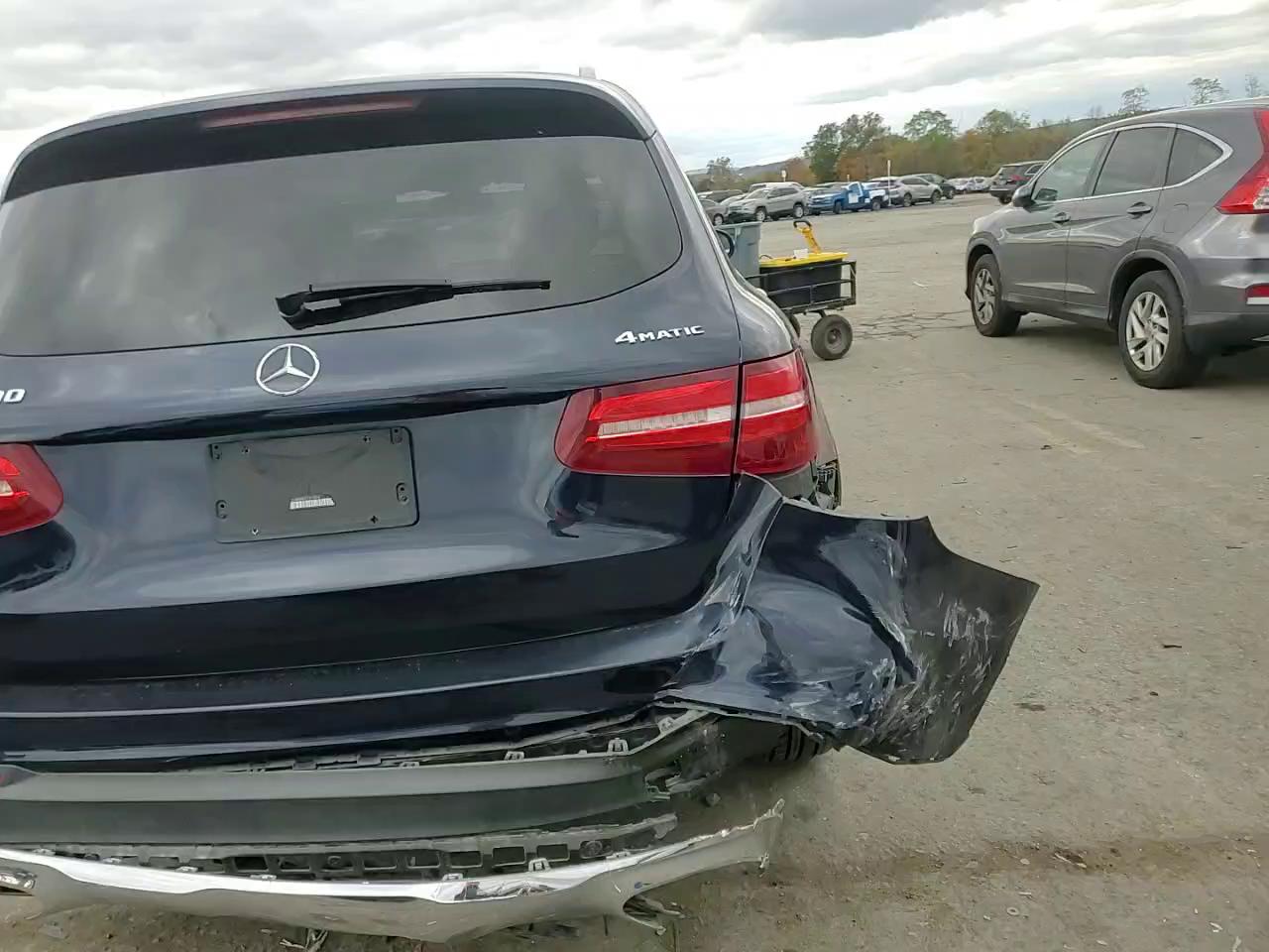 Фото: WDC0G4KB8KV161858