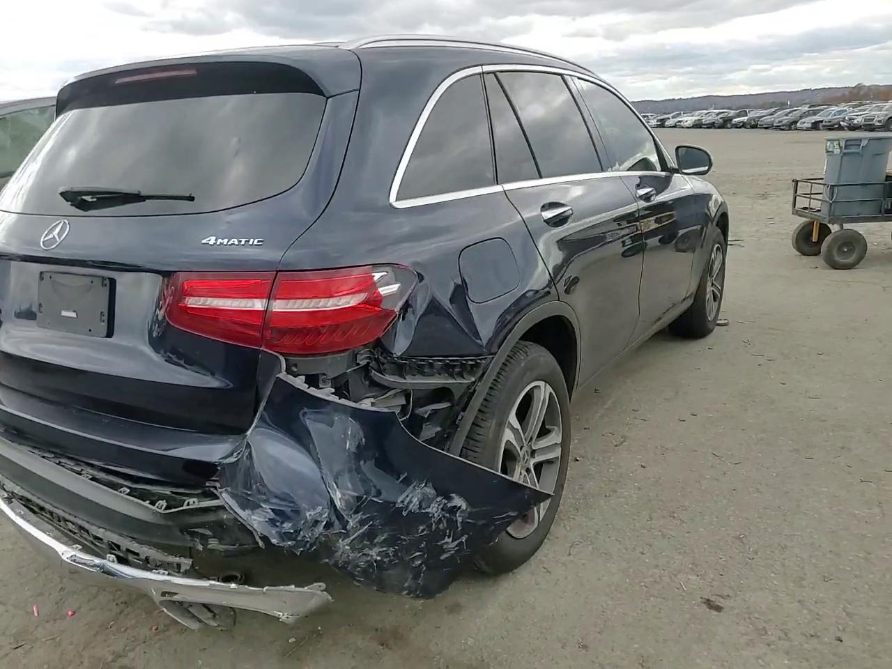 Фото: WDC0G4KB8KV161858