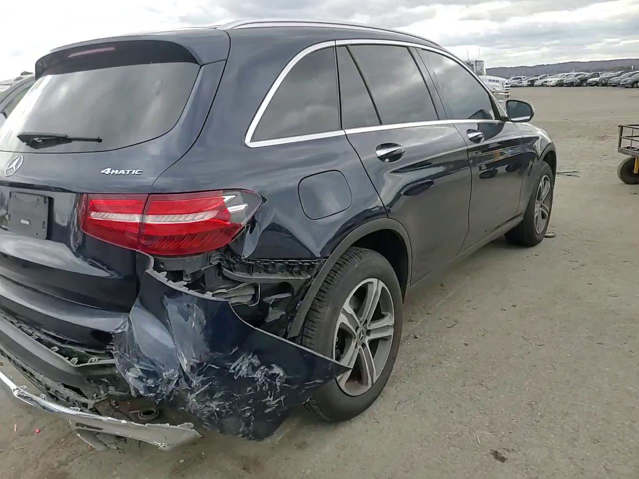 Фото: WDC0G4KB8KV161858