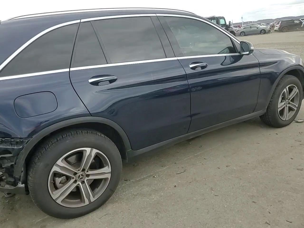 Фото: WDC0G4KB8KV161858