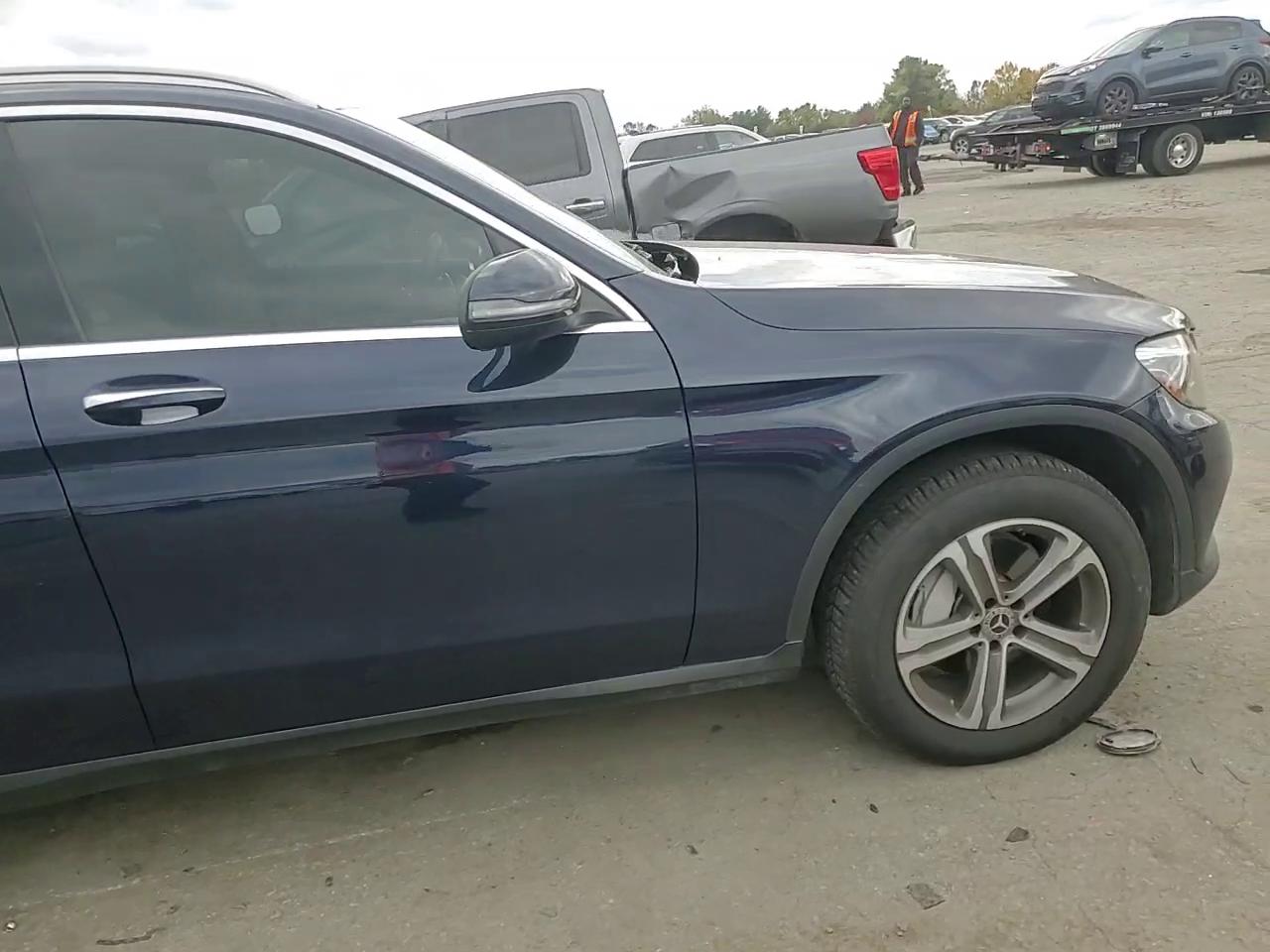 Фото: WDC0G4KB8KV161858