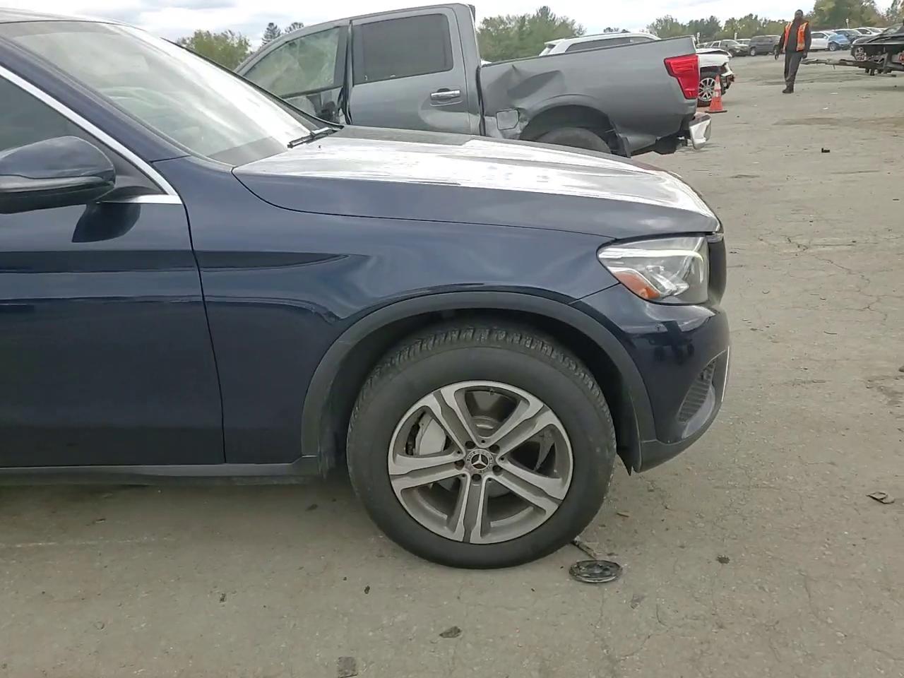 Фото: WDC0G4KB8KV161858