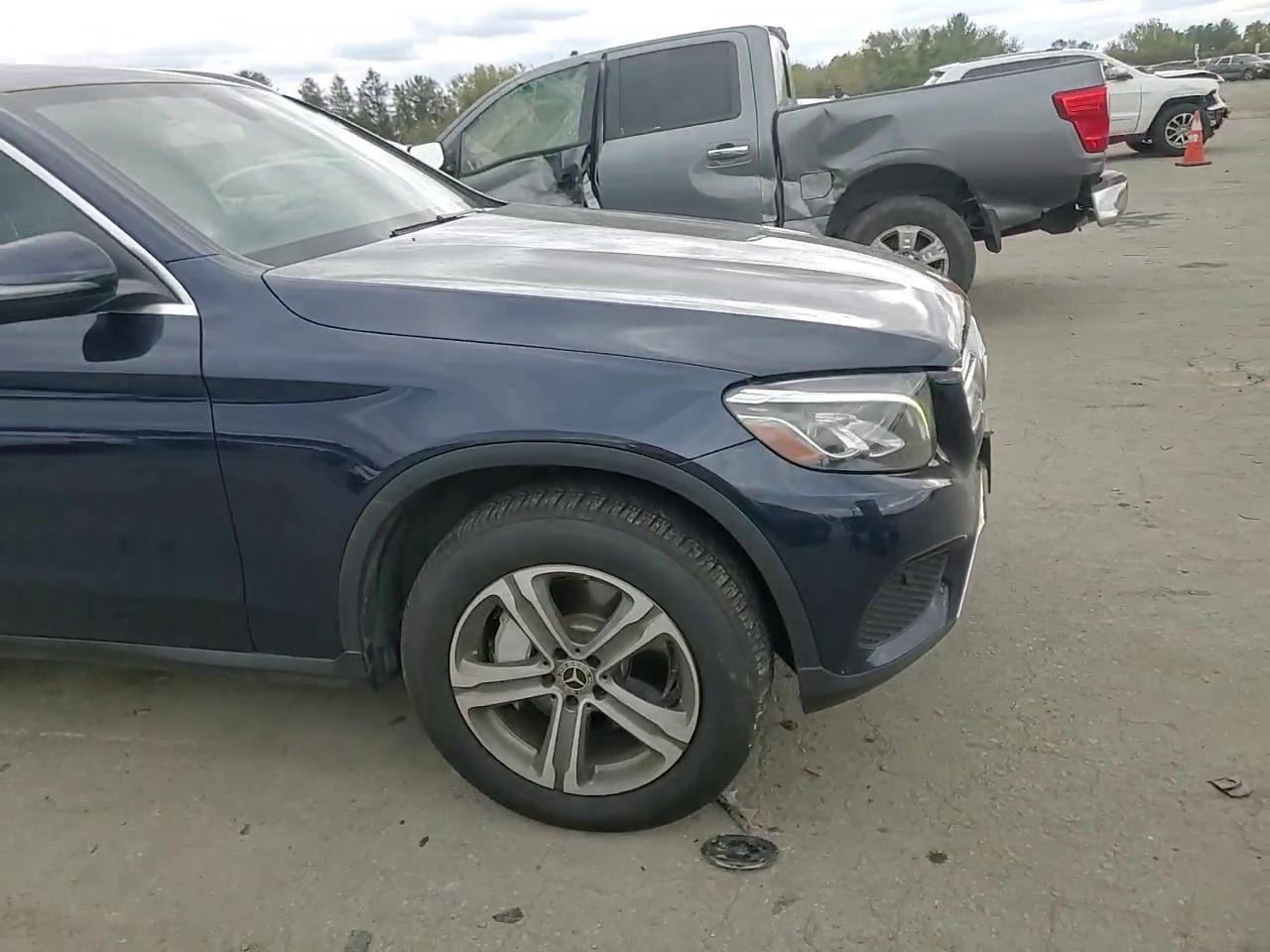 Фото: WDC0G4KB8KV161858