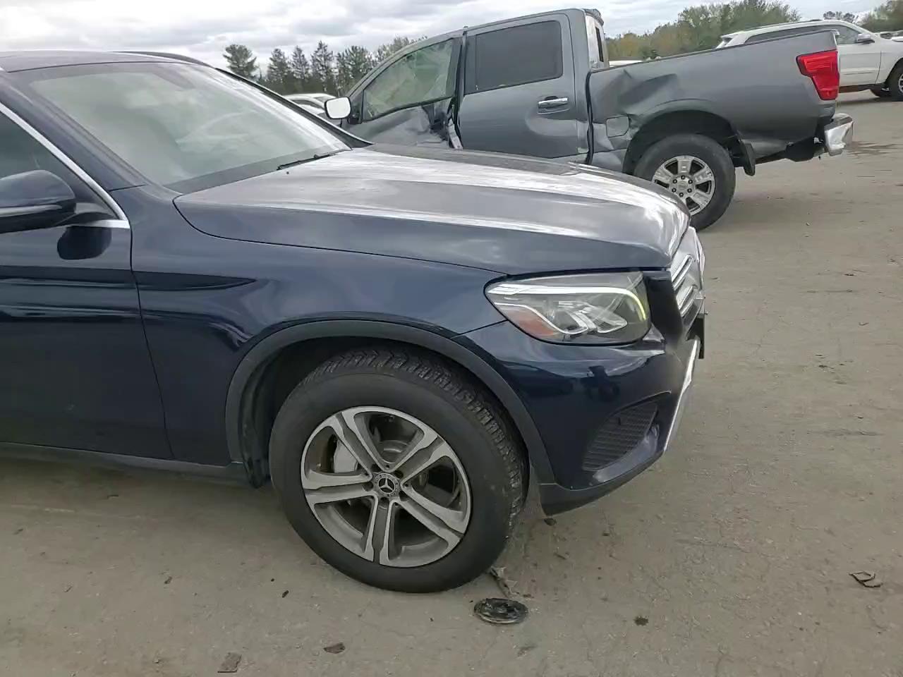 Фото: WDC0G4KB8KV161858