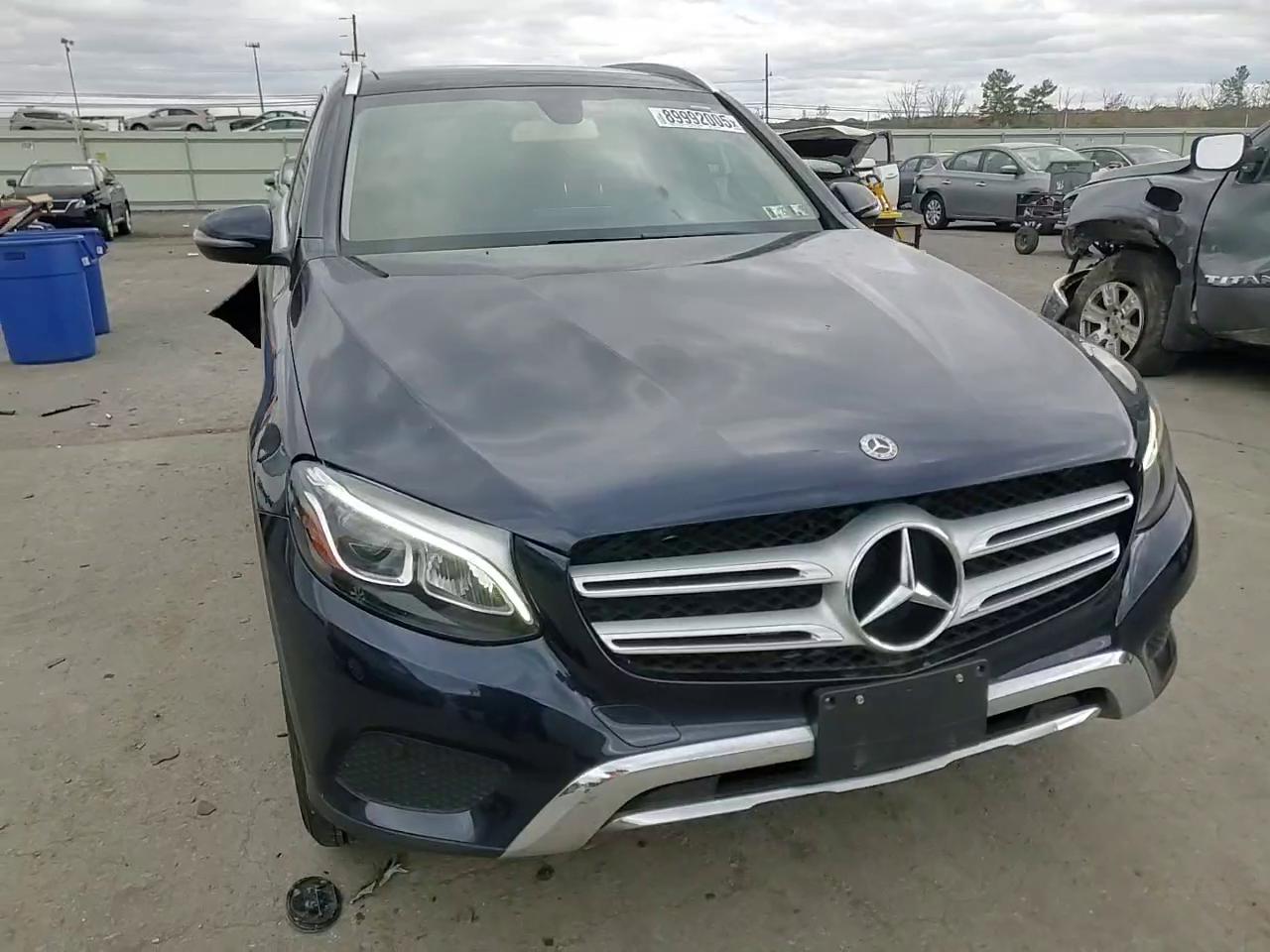 Фото: WDC0G4KB8KV161858