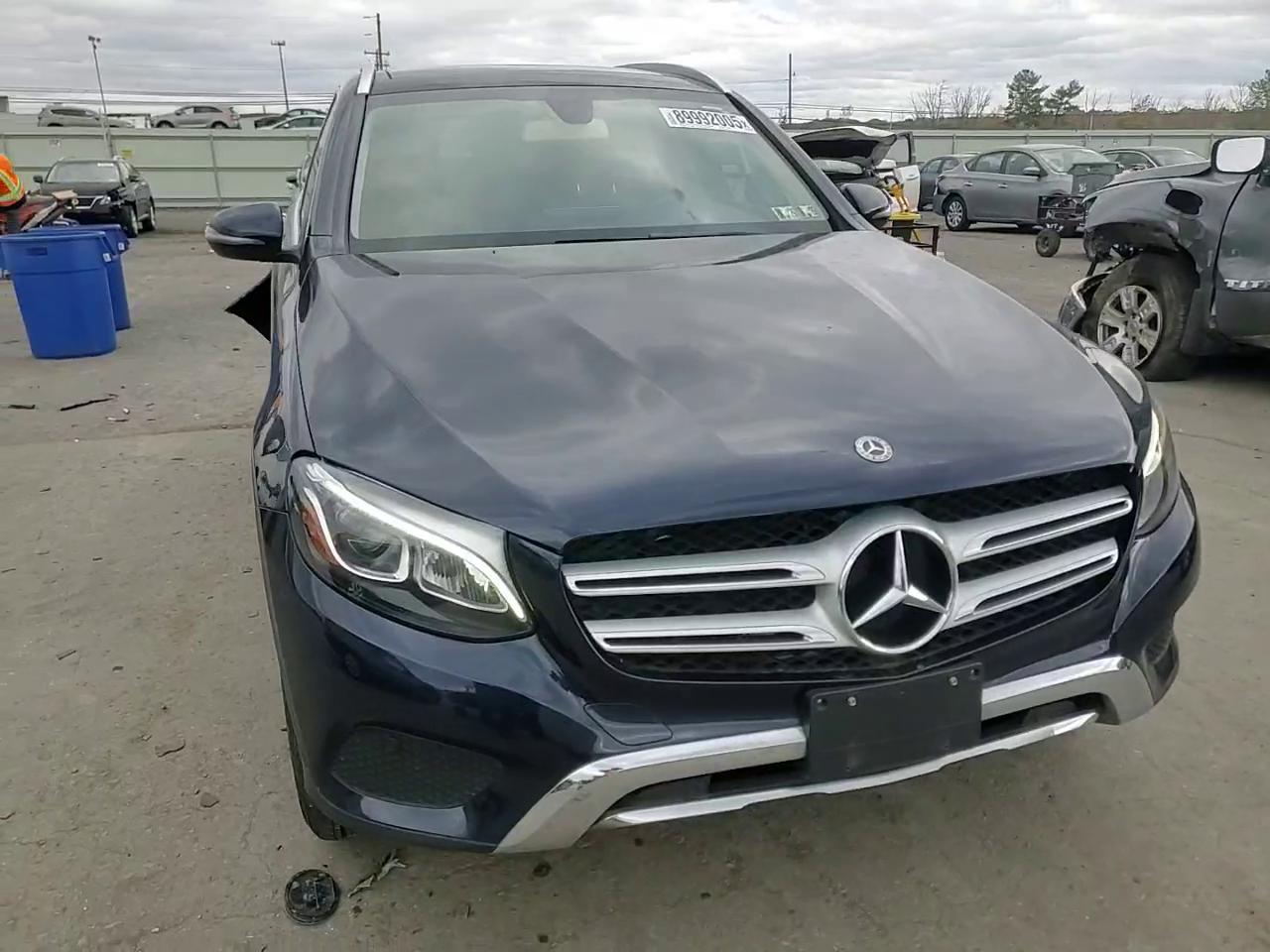 Фото: WDC0G4KB8KV161858