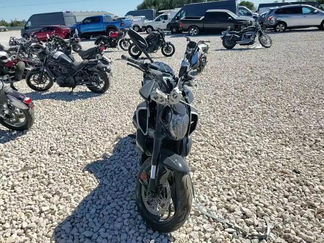 2025 Ducati Diavel V4 VIN: ZDMGAR1W9SB005230 Lot: 84743635