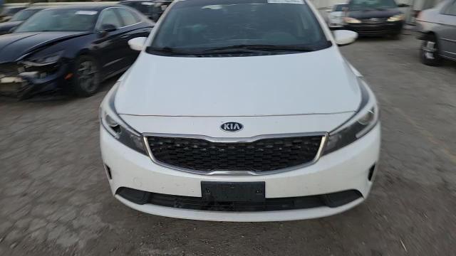 2018 Kia Forte Lx VIN: 3KPFL4A79JE230195 Lot: 82215255