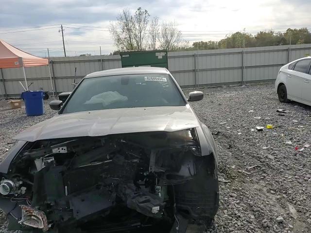 2019 Chrysler 300 S VIN: 2C3CCAGG5KH586369 Lot: 82686455