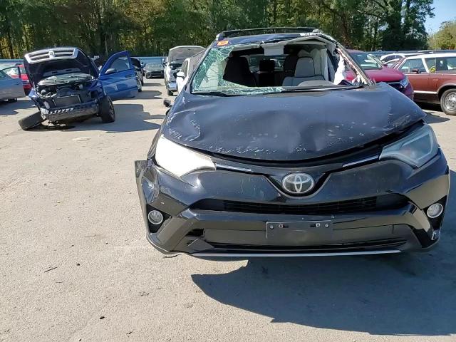 2017 Toyota Rav4 Xle VIN: 2T3RFREV2HW614263 Lot: 82304105