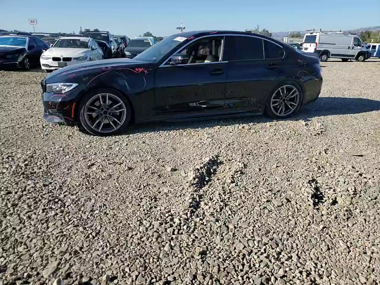 Фото: WBA5R1C55KFH17146