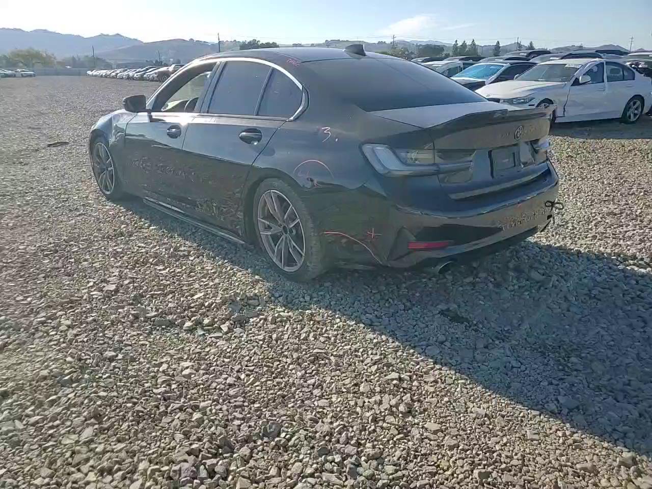 Фото: WBA5R1C55KFH17146