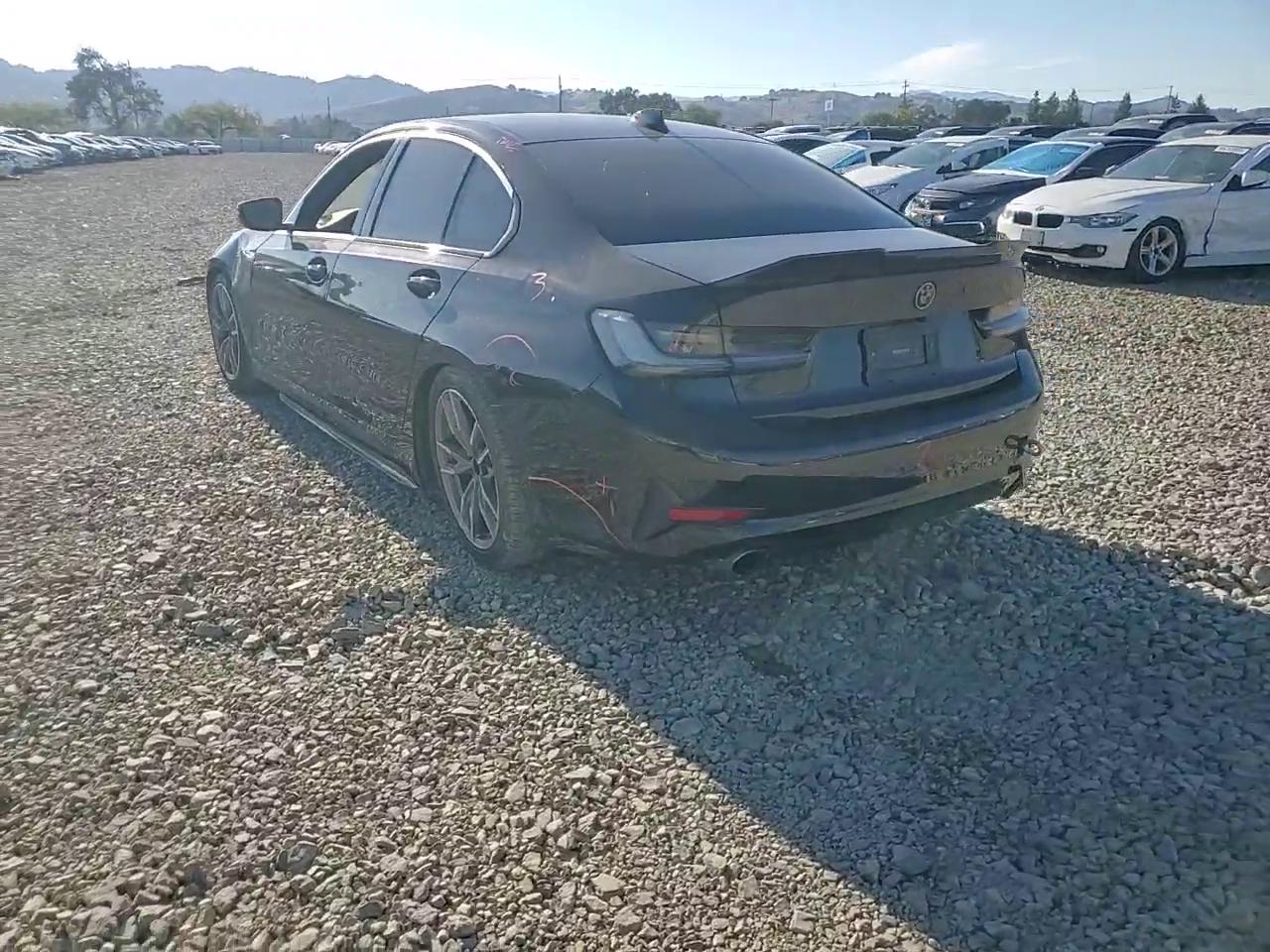 Фото: WBA5R1C55KFH17146