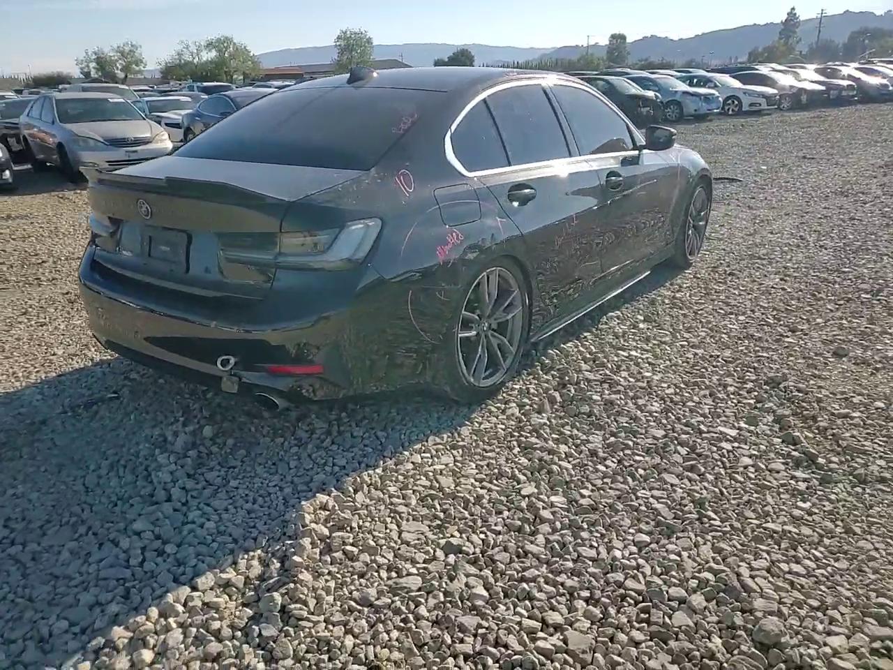 Фото: WBA5R1C55KFH17146