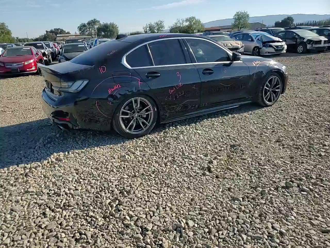 Фото: WBA5R1C55KFH17146