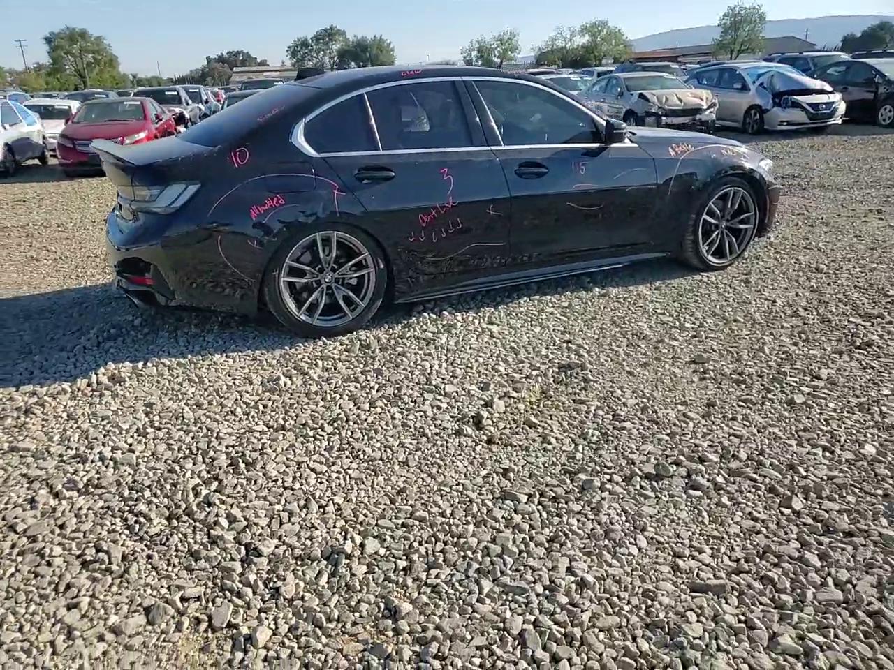 Фото: WBA5R1C55KFH17146