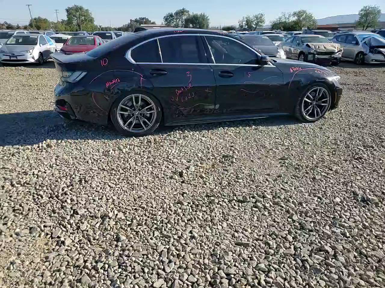 Фото: WBA5R1C55KFH17146